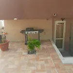 Balaguer And Garden 게스트하우스