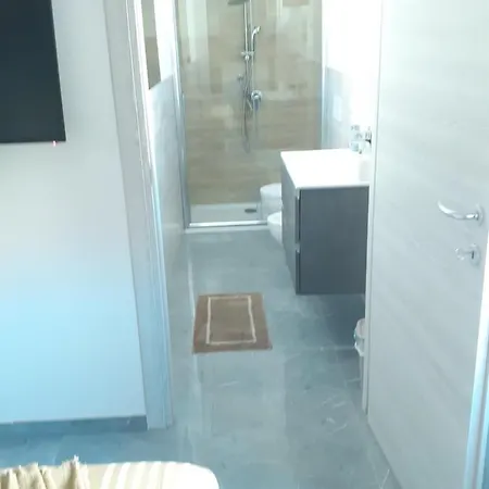 Balaguer And Garden Guest house